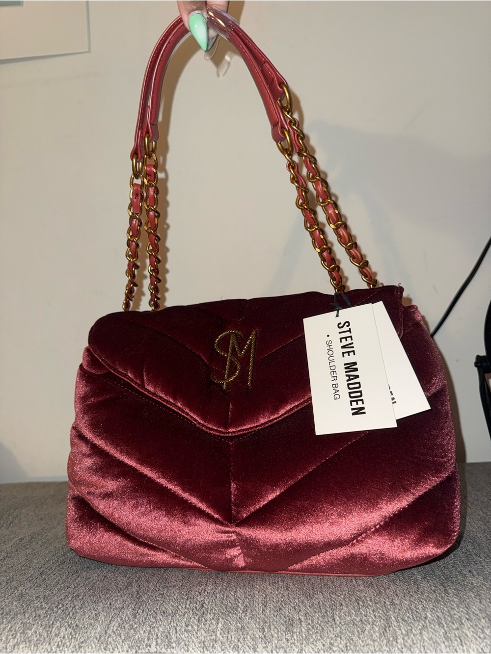 Steve Madden Quilted Velvet Shoulder Bag in Wine